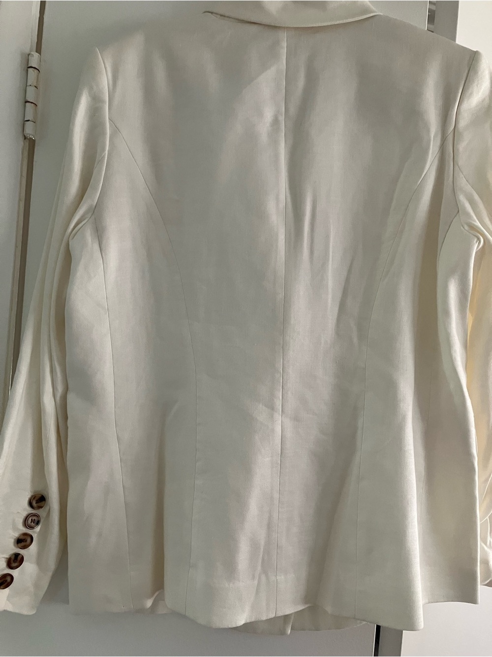Elie Tahari Soft White Double-Breasted Blazer with Tortoiseshell Buttons NWT 12 - Picture 8 of 10